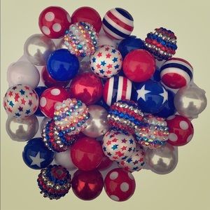 Momas with little girls you will love 🔴⚪️🔵